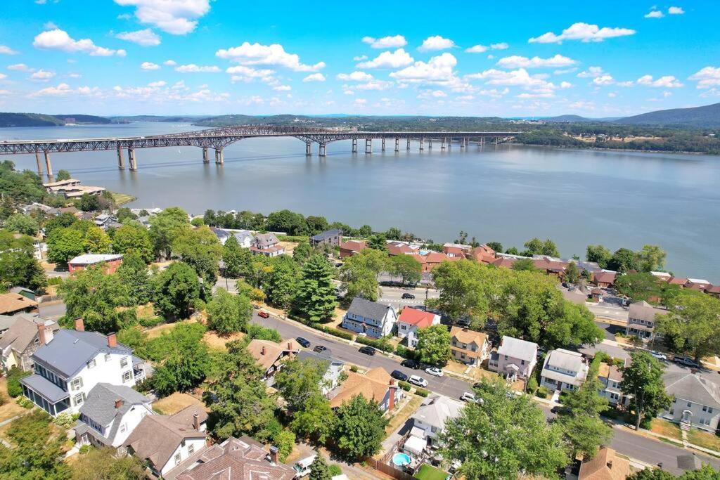 Midcentury Mod Suite, Hudson River/Mt Beacon Views นิวเบิร์ก ภายนอก รูปภาพ