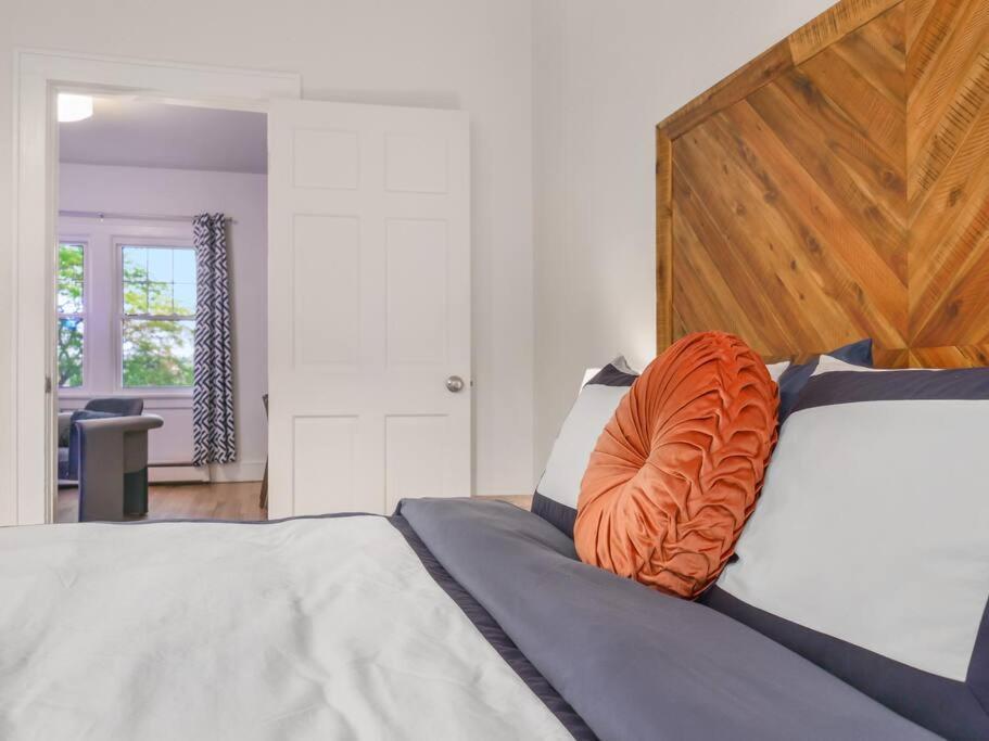 Midcentury Mod Suite, Hudson River/Mt Beacon Views นิวเบิร์ก ภายนอก รูปภาพ